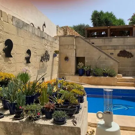 Dar Dragun: Luxury 3br Bright Spacious House & Pool فيلة سان لاورينْتْسْ