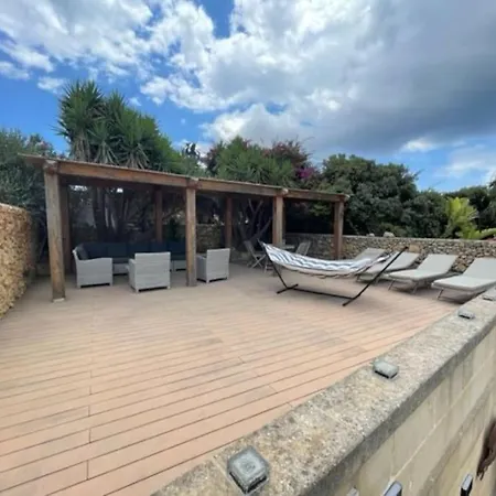 Villa Dar Dragun: Luxury 3br Bright Spacious House & Pool