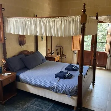 Dar Dragun: Luxury 3br Bright Spacious House & Pool *