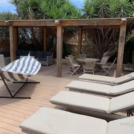 Dar Dragun: Luxury 3br Bright Spacious House & Pool * San Lawrenz