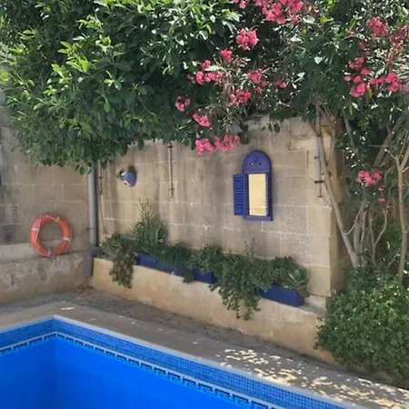 Dar Dragun: Luxury 3br Bright Spacious House & Pool *