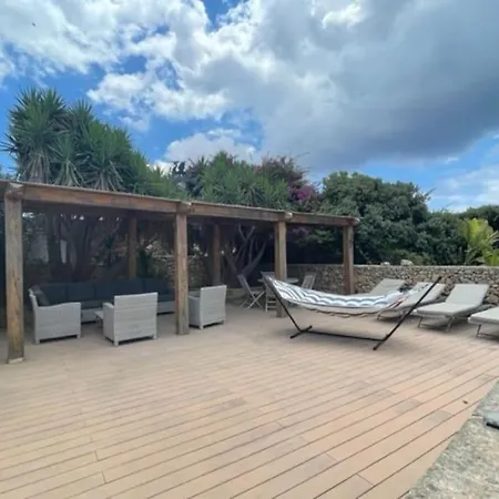 Dar Dragun: Luxury 3br Bright Spacious House & Pool *