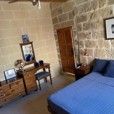 Dar Dragun: Luxury 3br Bright Spacious House & Pool San Lawrenz