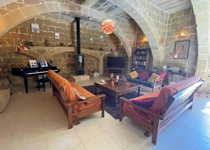 Βίλα Dar Dragun: Luxury 3br Bright Spacious House & Pool San Lawrenz