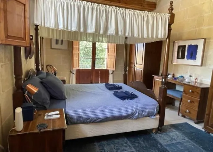 Dar Dragun: Luxury 3br Bright Spacious House & Pool Βίλα San Lawrenz