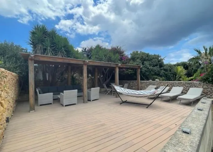 Dar Dragun: Luxury 3br Bright Spacious House & Pool *